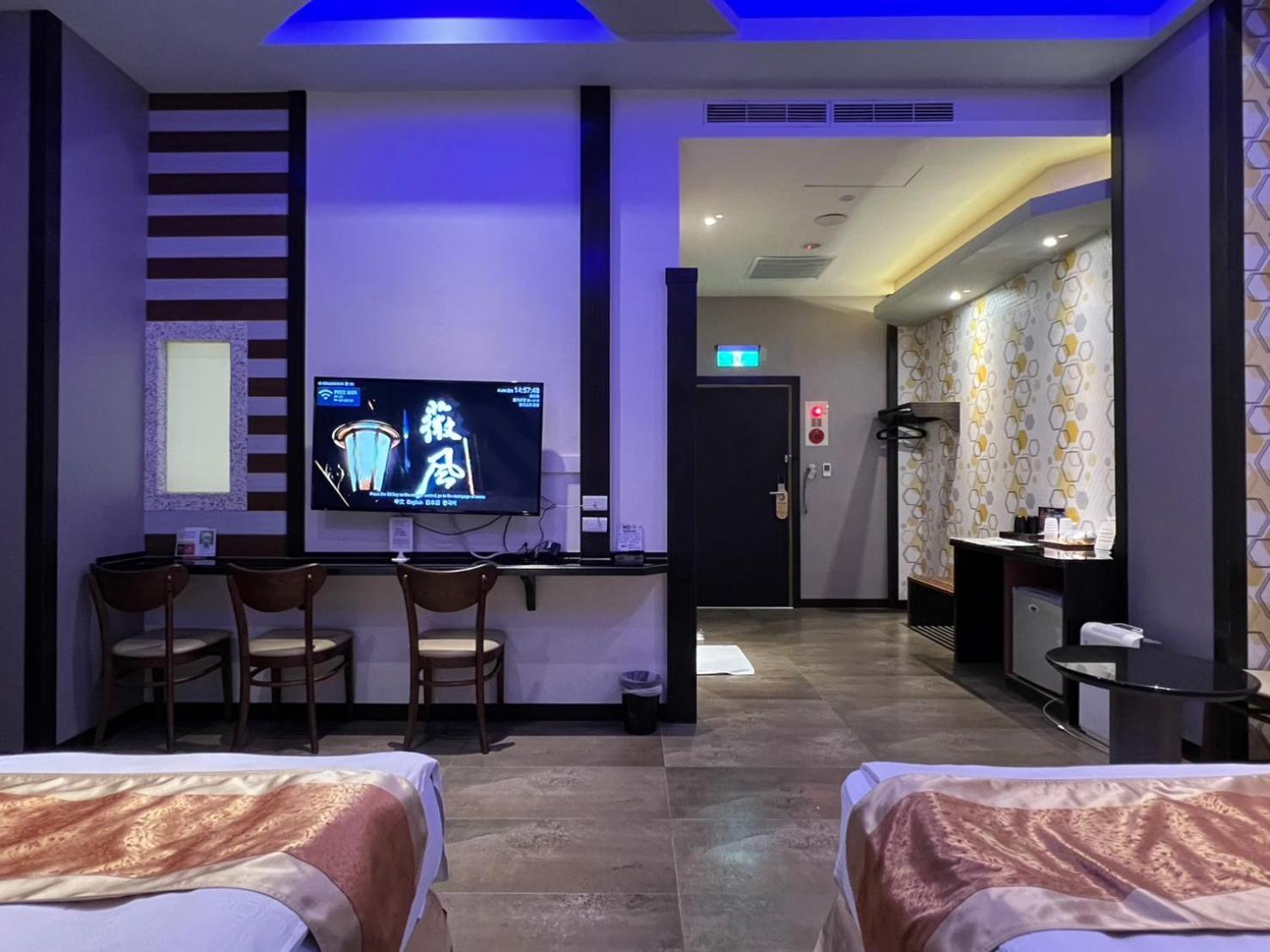 Wei Feng Exquisite Motel Pintung Branch Pingtung Εξωτερικό φωτογραφία